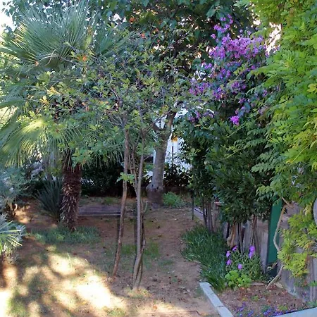 Apartments With A Parking Space Sabunike, Zadar - 5745 Privlaka (Zadar)