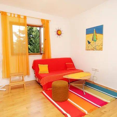 Apartments With Parking Space Sabunike, Zadar - 5745 * Privlaka (Zadar)