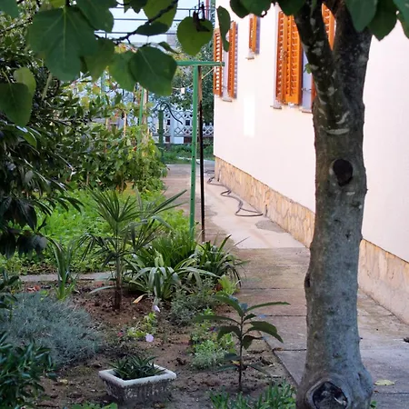 Apartments With Parking Space Sabunike, Zadar - 5745 Apartman