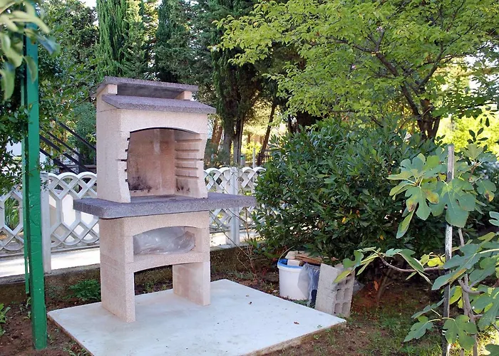 Apartments With Parking Space Sabunike, Zadar - 5745